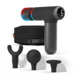 Kompaktiškas, bet galingas gilaus audinių masažuoklis su šilumos ir šalčio terapija Šis kompaktiškas, tačiau itin veiksmingas gilių audinių masažuoklis suteikia tiek šilumos, tiek šalčio terapiją – puikiai tinka raumenų įtampai ir skausmui mažinti. Dėl elegantiško dizaino jis idealiai tinka naudoti tiek namuose, tiek kelionėje, o paprastas valdymas leidžia mėgautis atpalaiduojančiu masažu bet kur ir bet kada. Pagrindinės savybės: Momentinė šilumos arba šalčio terapija: pasirinkite šilumos terapiją (iki 46,1 °C) arba šalčio terapiją (iki 3,3 °C) – malšinkite giliųjų raumenų skausmą ar uždegimą. Ypač tylus veikimas: užtikrina ramią, be triukšmo masažo patirtį. 6 greičio režimai: reguliuokite masažo intensyvumą pagal savo poreikius. 4 masažo antgaliai: pritaikyti skirtingoms raumenų grupėms: Šakutės formos: nugarai ir pečiams Apvalus: didesniems raumenims Plokščias: tinka visoms kūno vietoms Šalčio/šilumos antgalis: temperatūrinei terapijai Ryškus LED ekranas: lengvai valdykite greitį ir temperatūrą aiškiame ekrane. Kompaktiškas ir lengvas: patogus dizainas su transportavimo dėklu; iki 2 valandų veikimo laikas – puikus pasirinkimas kelionėms. Komplektacija: „Power Percussion Pro+ Compact“ masažuoklis 4 masažo antgaliai USB-C įkrovimo laidas Nešiojimo dėklas Naudota prekė.